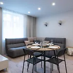 Fun Holiday & Extended Stay Apartments